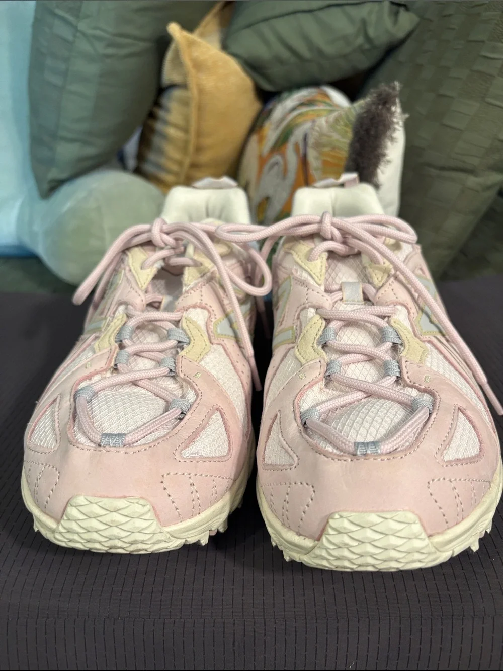 New Balance light pastel